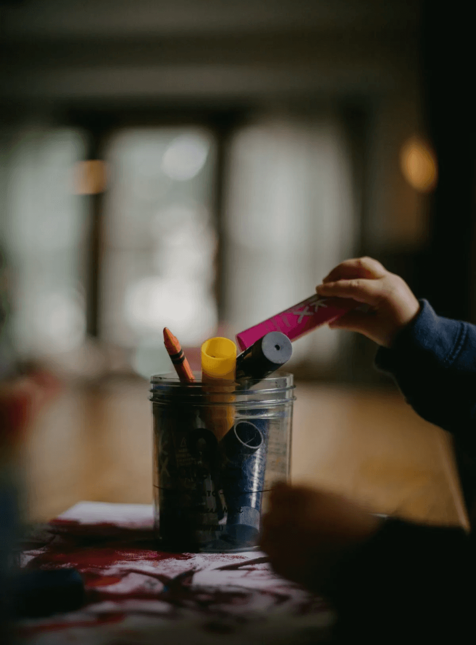 Encourages independent exploration